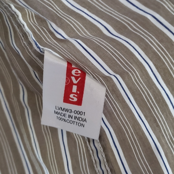 Levis Top L Button Up Tan/Beige White Blue Excellent Condition - Picture 6 of 7